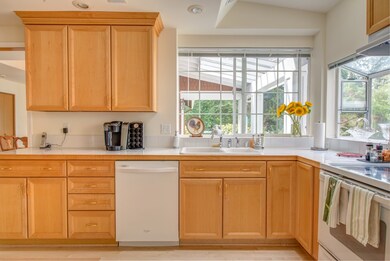 8909 196th St SW, Edmonds, WA 98026 - photo 6