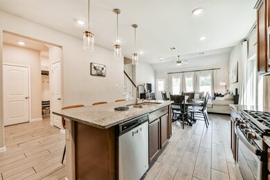 533 Winburn Tide Ln, La Porte, TX 77571 - photo 6