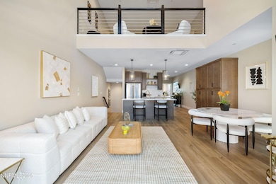 11-web-or-mls-18 on Lakeside 3 bed-12