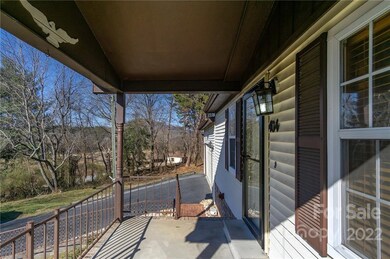 404 Deerfield Ct unit 7, Hendersonville, NC 28792 - photo 5