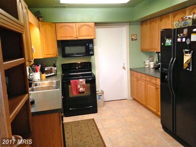 4725 Ramsgate Ln, Bowie, MD 20715 - photo 3