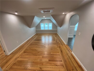 27 W Park Place unit 3, Woonsocket, RI 02895 - photo 2