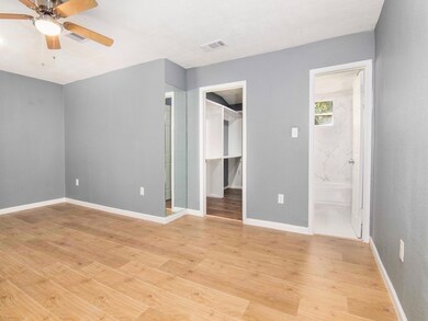721 Doverside St unit 4, Houston, TX 77022 - photo 5