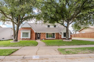 4306 Briar Cliff Dr, Wichita Falls, TX 76309 - photo 2