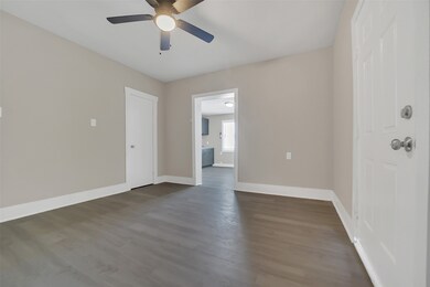 3307 Broadway St unit 6, Houston, TX 77017 - photo 5