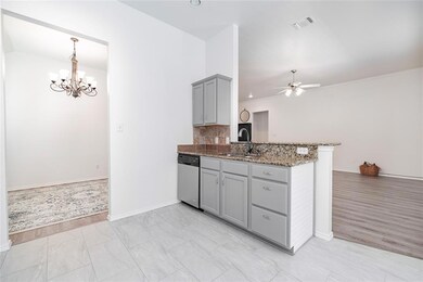 210 Willow Creek Dr, Weatherford, TX 76085 - photo 7