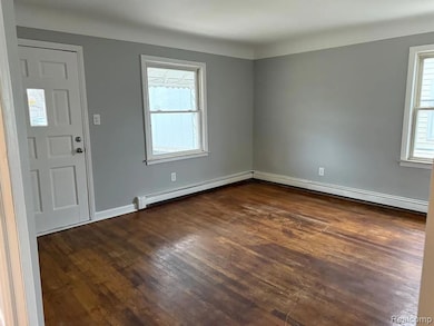 28243 Schram St, Roseville, MI 48066 - photo 2