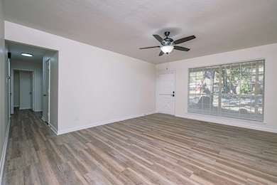 1927 Arrowhead Rd, North Little Rock, AR 72118 - photo 7