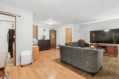 35-50 85th St unit 3D, Jackson Heights, NY 11372 - photo 6