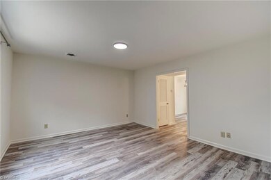 115 S Mendenhall St unit D, Greensboro, NC 27403 - photo 4