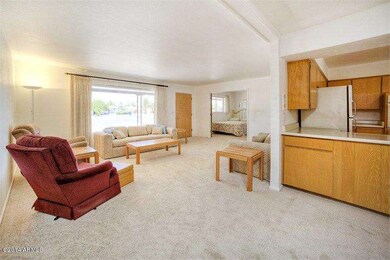 COVINA FAM ROOM