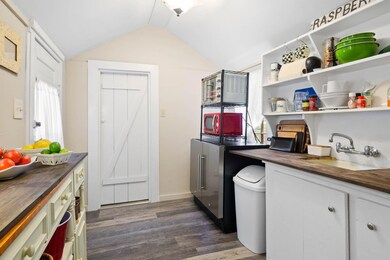 226 Us-6 unit 4, Truro, MA 02666 - photo 6