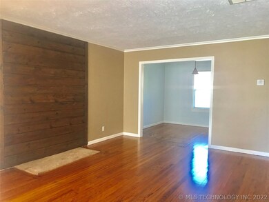 1011 E 37th St, Tulsa, OK 74105 - photo 2