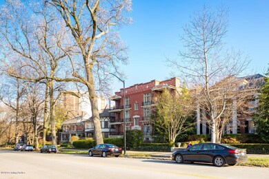 2110 Cherokee Pkwy unit B, Louisville, KY 40204 - photo 3