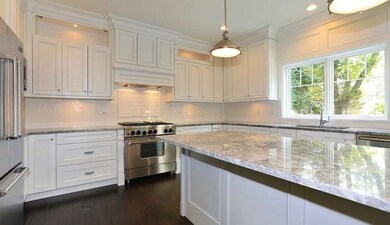 296 E 3rd St, Elmhurst, IL 60126 - photo 5