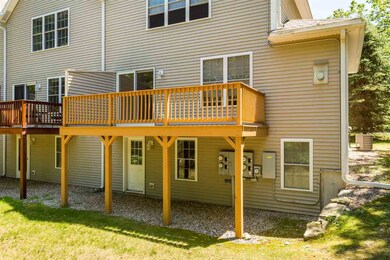 24 Lilac Ln, Newmarket, NH 03857 - photo 4