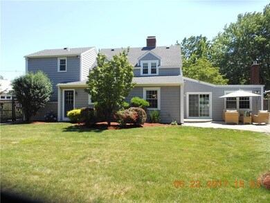 377 Spring Green Rd, Warwick, RI 02888 - photo 5
