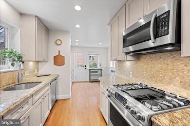 4820 Linnean Ave NW, Washington, DC 20008 - photo 7