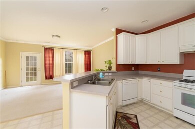 1929 Alexander Dr, Macungie, PA 18062 - photo 6