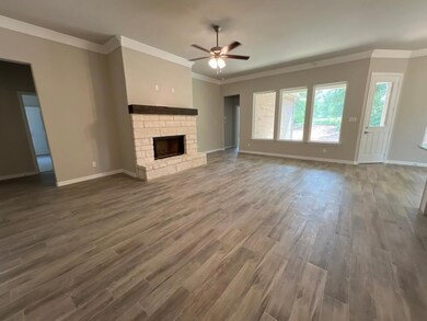 2104 Crystal Palace Blvd, Alvarado, TX 76009 - photo 3