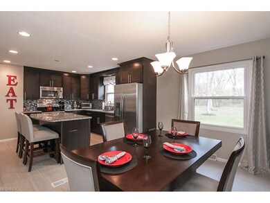 Open kitchen to dinette/dining room