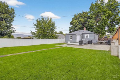 1522 18th St, Lewiston, ID 83501 - photo 2