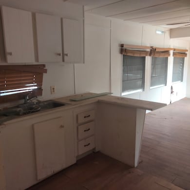 5917 14th St W unit 203, Bradenton, FL 34207 - photo 2