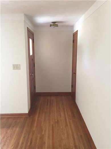 Foyer.