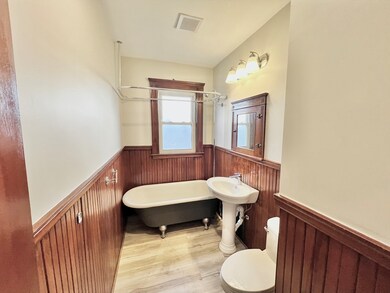 22 Heath St unit 3, Somerville, MA 02145 - photo 3