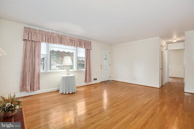 107 Floral Dr, Gaithersburg, MD 20877 - photo 6