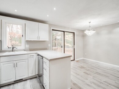 15 Profile Cir, Nashua, NH 03063 - photo 4