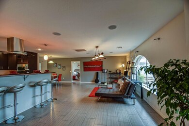 family room 2