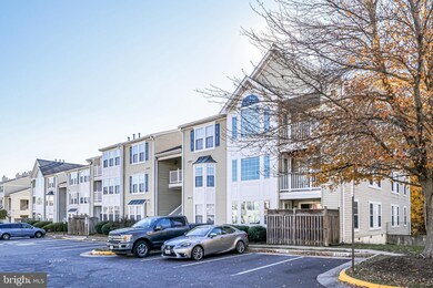 9220 Cardinal Forest Ln unit H, Lorton, VA 22079 - photo 3