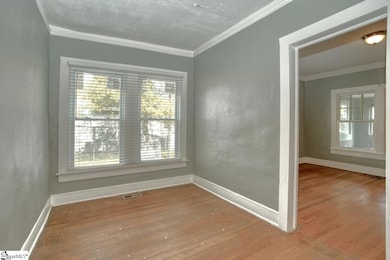 303 Highland Ave, Spartanburg, SC 29306 - photo 6