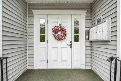 135 Lafond Ln unit 22, Dracut, MA 01826 - photo 2