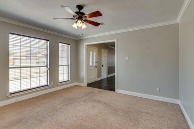 8524 Ellis Dr, North Richland Hills, TX 76182 - photo 6