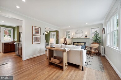 614 Pershing Dr, Silver Spring, MD 20910 - photo 5