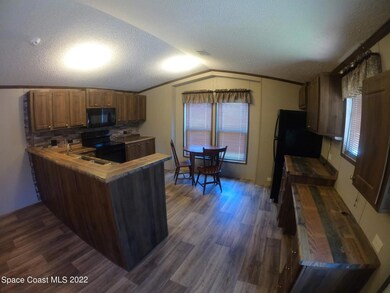 Kitchen Dinette
