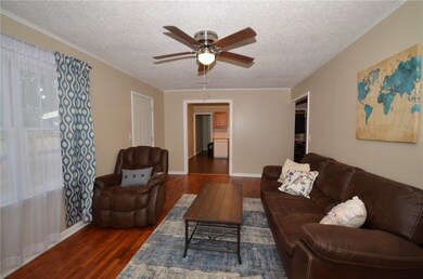 203 W Cleveland St, Prairie Grove, AR 72753 - photo 2