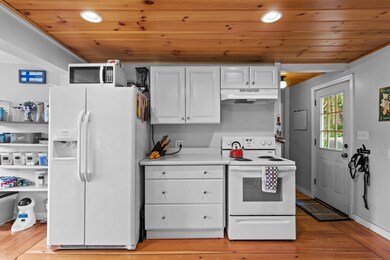 8 Warren Ave, Pittsfield, NH 03263 - photo 6