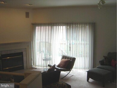 16 Championship Ct, Owings Mills, MD 21117 - photo 4