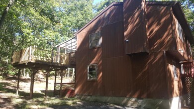 2247 S Rocky Mountain Dr, Effort, PA 18330 - photo 3