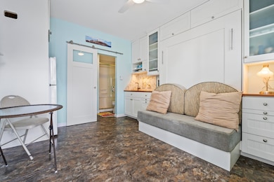 171 Long Beach Ave unit 5, York, ME 03909 - photo 3