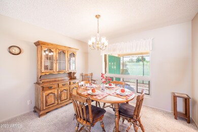 4861 E Flossmoor