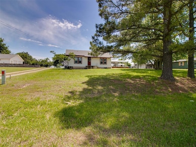 922 W 7th St, Stroud, OK 74079 - photo 4