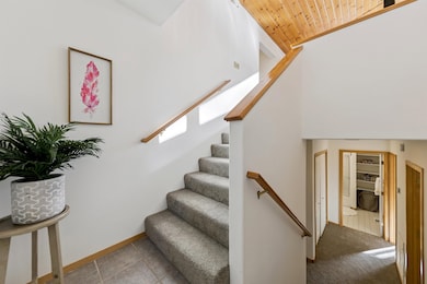 13271 Moraine Rd, Truckee, CA 96161 - photo 3