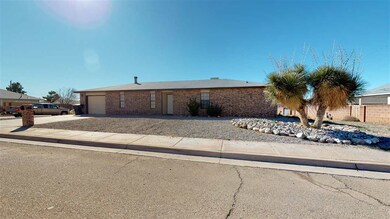 1090 Rose Ave, Alamogordo, NM 88310 - photo 2