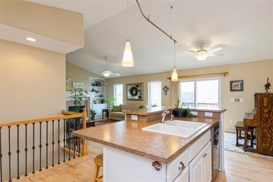 3600 Badger Dr SW, Cedar Rapids, IA 52404 - photo 7