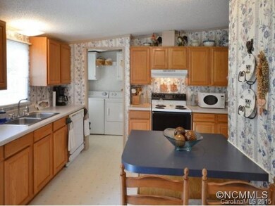 78 Sunrise Ridge Dr, Hendersonville, NC 28792 - photo 4