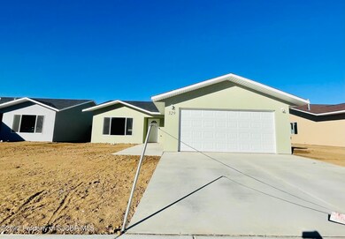 329 Valle Bonita Dr, Farmington, NM 87401 - photo 3